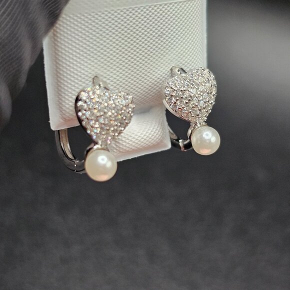 Sterling Silver 925 Rhodium Plated Heart Clear CZ Synthetic Pearl Hoop Earrings - Picture 7 of 12